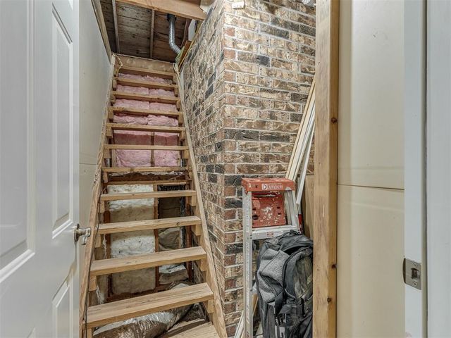 859 S Morgan Road, Blanchard, OK 73010