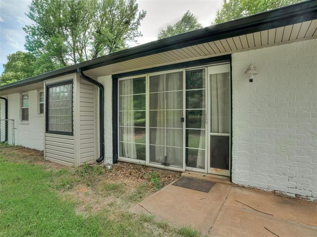 859 S Morgan Road, Blanchard, OK 73010