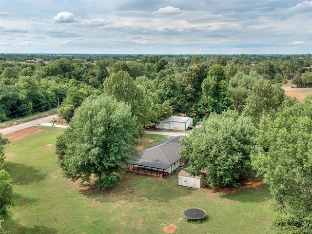 859 S Morgan Road, Blanchard, OK 73010