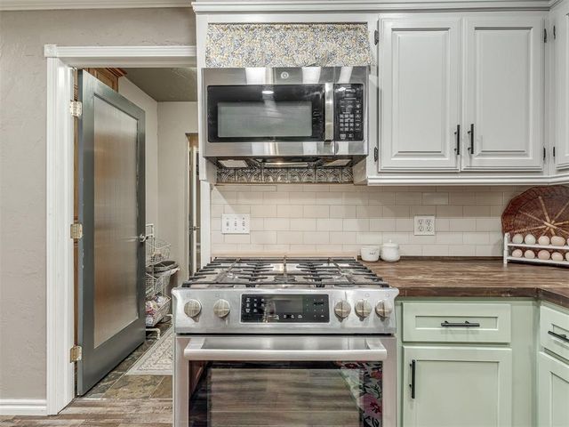 859 S Morgan Road, Blanchard, OK 73010