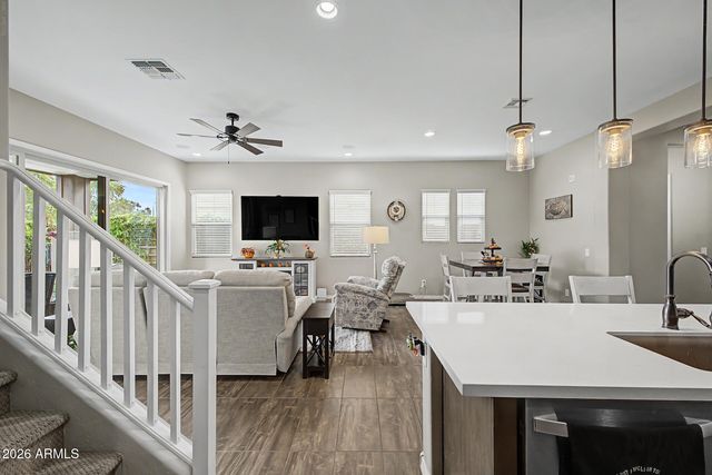 3041 S SOHO Lane, Chandler, AZ 85286