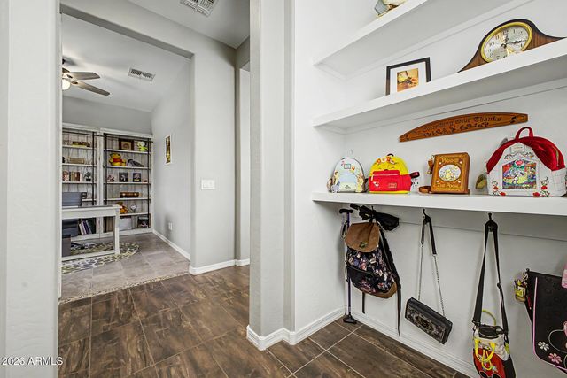 3041 S SOHO Lane, Chandler, AZ 85286