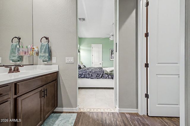 3041 S SOHO Lane, Chandler, AZ 85286