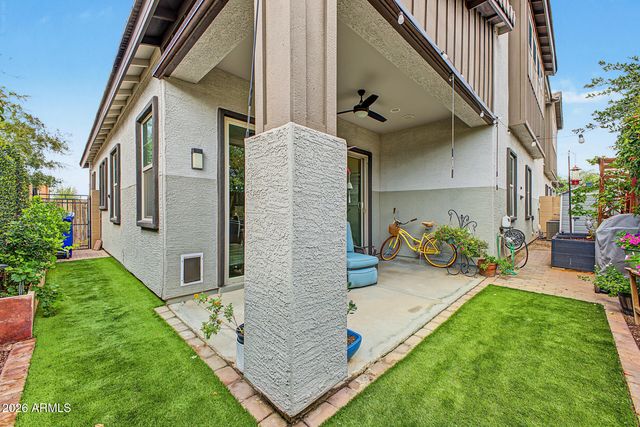 3041 S SOHO Lane, Chandler, AZ 85286