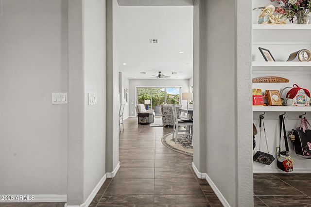 3041 S SOHO Lane, Chandler, AZ 85286