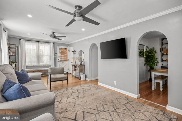 401 N CLINTON AVE, Wenonah, NJ 08090