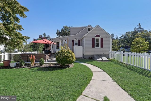 401 N CLINTON AVE, Wenonah, NJ 08090