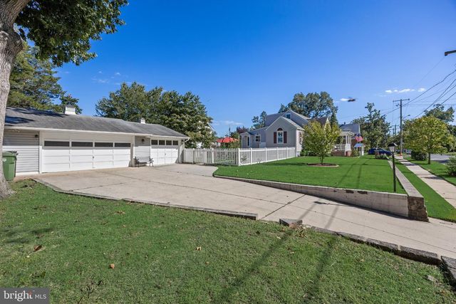 401 N CLINTON AVE, Wenonah, NJ 08090