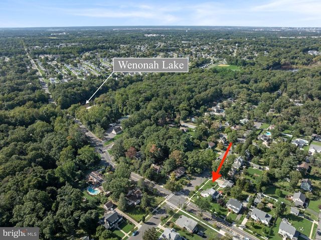 401 N CLINTON AVE, Wenonah, NJ 08090