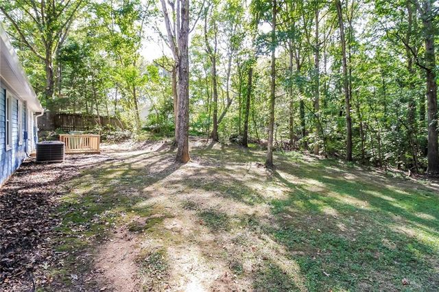 5313 Westrock Drive, Pfafftown, NC 27040