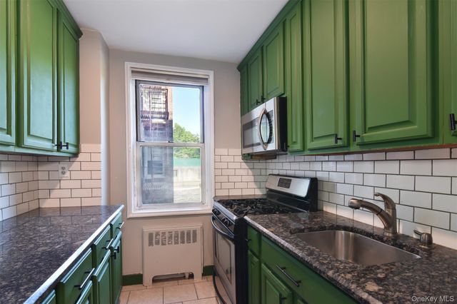 1111 Midland Avenue 2C, Bronxville, NY 10708