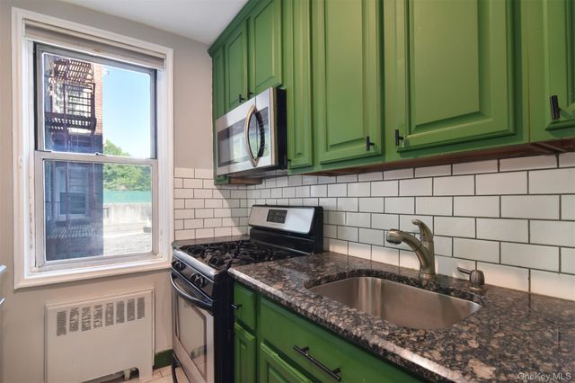 1111 Midland Avenue 2C, Bronxville, NY 10708
