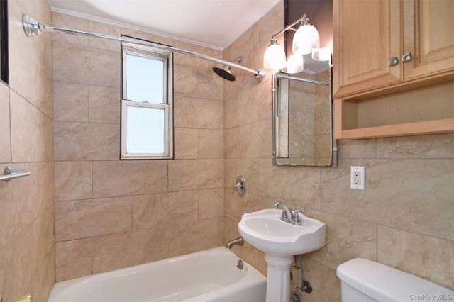 1111 Midland Avenue 2C, Bronxville, NY 10708