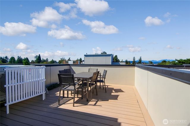 3025 62nd Avenue SW, Seattle, WA 98116