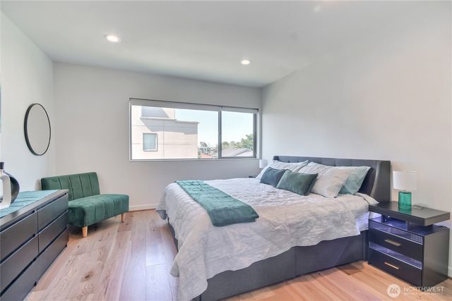 3025 62nd Avenue SW, Seattle, WA 98116
