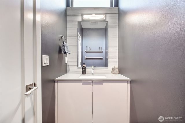 3025 62nd Avenue SW, Seattle, WA 98116