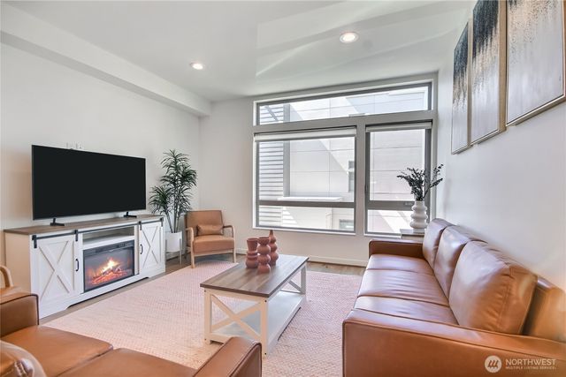 3025 62nd Avenue SW, Seattle, WA 98116