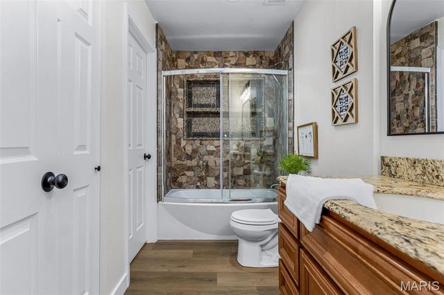 8560 W Shore Drive, Hillsboro, MO 63050