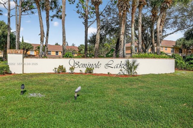 445 Rainbow Springs Ter, Royal Palm Beach, FL 33411