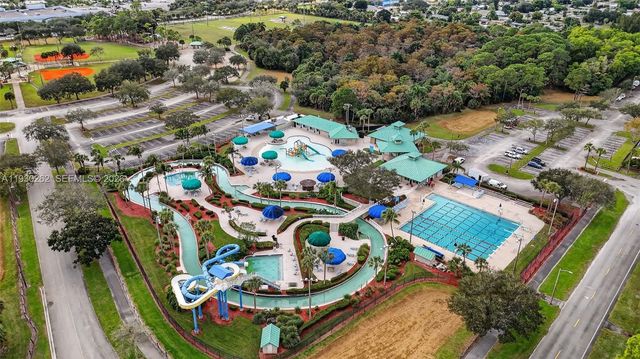 445 Rainbow Springs Ter, Royal Palm Beach, FL 33411