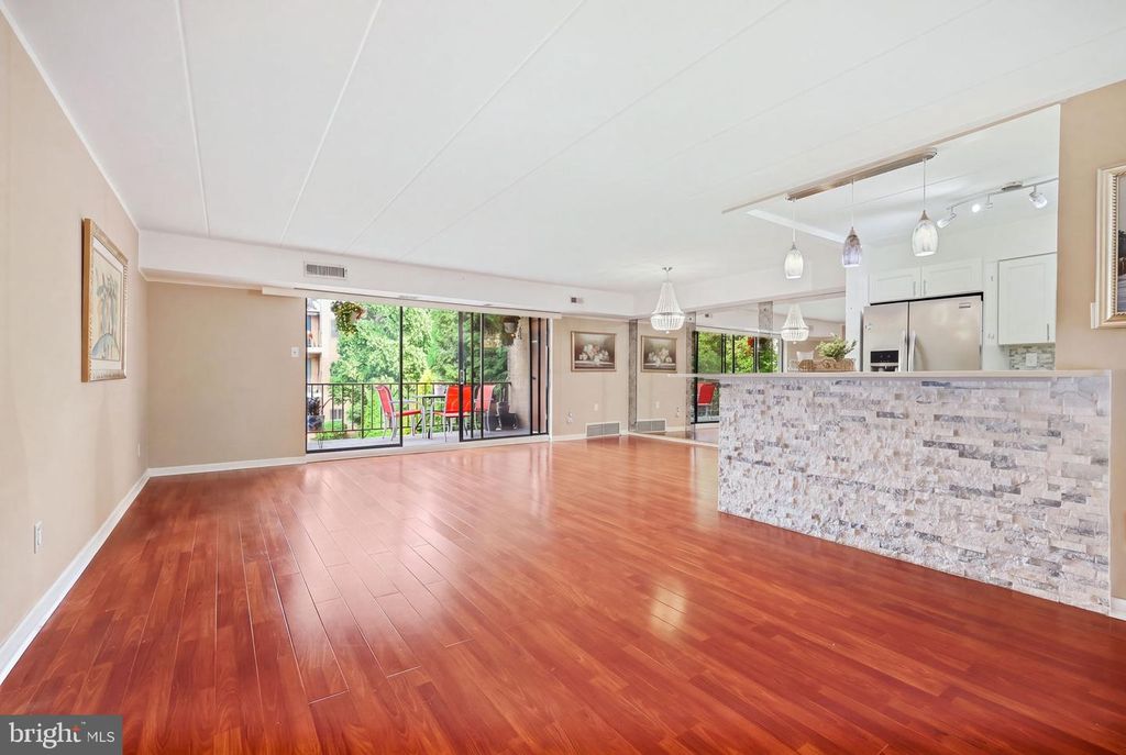 8920 KREWSTOWN RD #215, Philadelphia, PA 19115 — photo 5