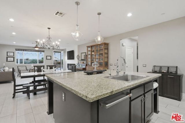 445 Edgewood Drive, Fillmore, CA 93015