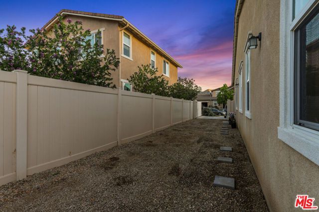 445 Edgewood Drive, Fillmore, CA 93015