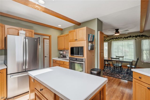 6308 Manchester Road, New Franklin, OH 44216