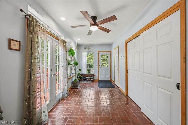 6308 Manchester Road, New Franklin, OH 44216
