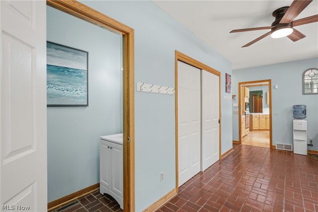 6308 Manchester Road, New Franklin, OH 44216