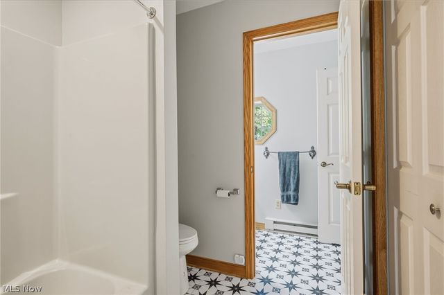 6308 Manchester Road, New Franklin, OH 44216