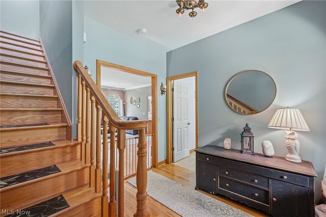 6308 Manchester Road, New Franklin, OH 44216
