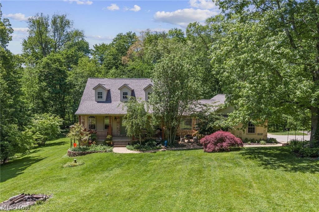6308 Manchester Road, New Franklin, OH 44216