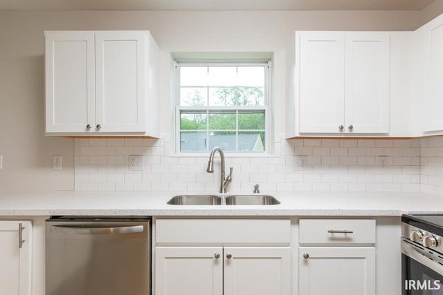 2214 S Sweetbriar Drive, Bloomington, IN 47401