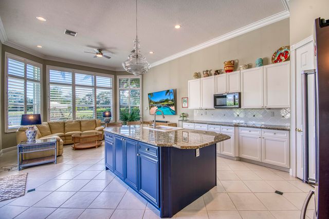 7467 Ironhorse Boulevard, West Palm Beach, FL 33412