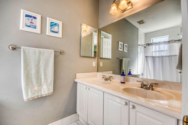 7467 Ironhorse Boulevard, West Palm Beach, FL 33412