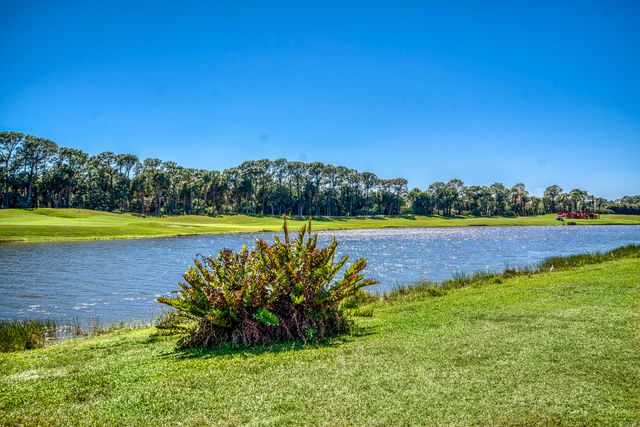 7467 Ironhorse Boulevard, West Palm Beach, FL 33412