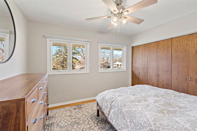 8134 Knoll Street N, Golden Valley, MN 55427