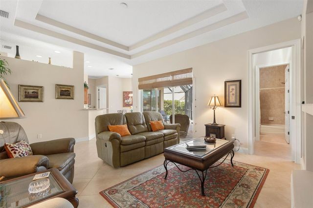 3 COCHRAN LANE, Palm Coast, FL 32137