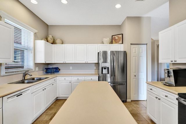 6683 Jog Palm Drive, Boynton Beach, FL 33437