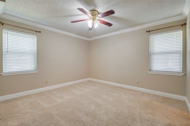 818 Westbrook Drive, Irving, TX 75060