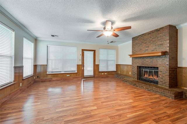 818 Westbrook Drive, Irving, TX 75060