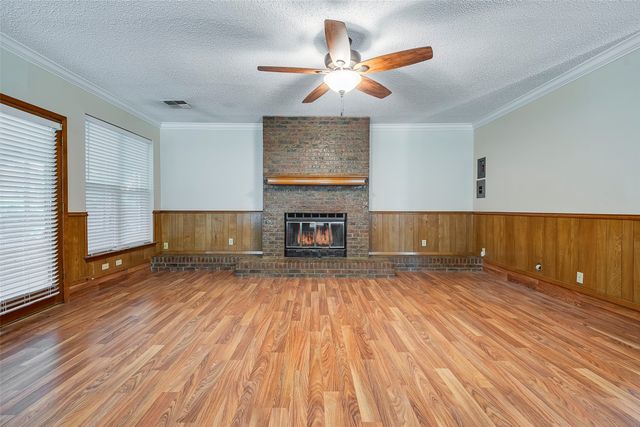 818 Westbrook Drive, Irving, TX 75060