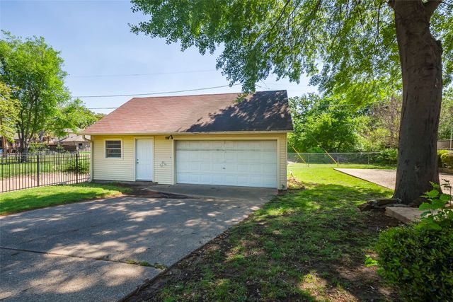 818 Westbrook Drive, Irving, TX 75060