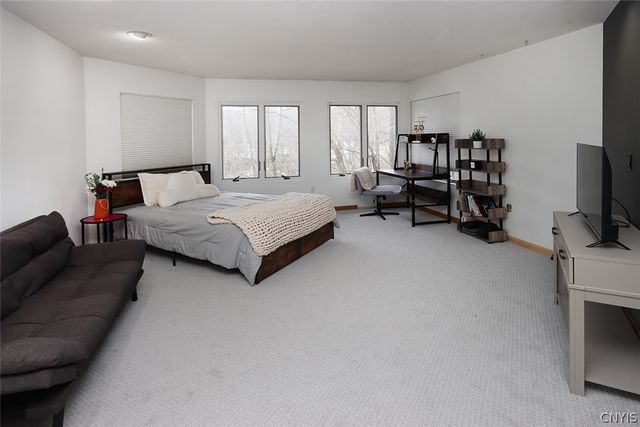 7807 Clearwater Circle, Pompey, NY 13104