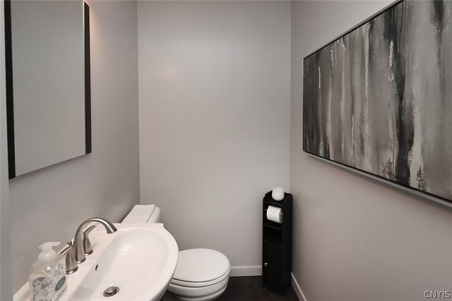 7807 Clearwater Circle, Pompey, NY 13104