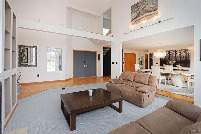 7807 Clearwater Circle, Pompey, NY 13104