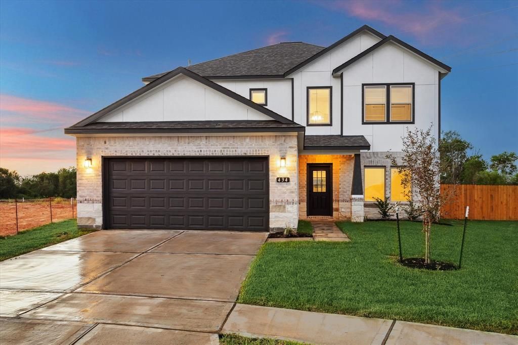 412 Kendall Crest Drive, Alvin, TX 77511