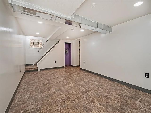 260 Creston Drive, West Mifflin, PA 15122