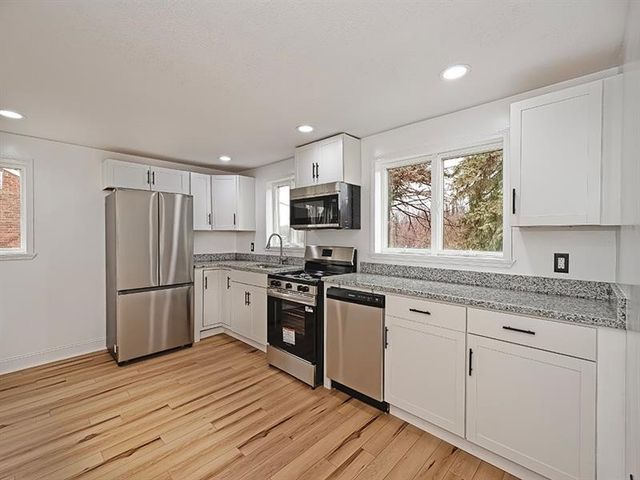 260 Creston Drive, West Mifflin, PA 15122